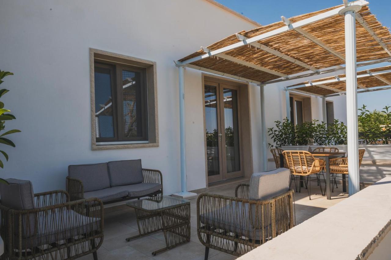 Dimorae Cama Guest House Cisternino Exterior photo
